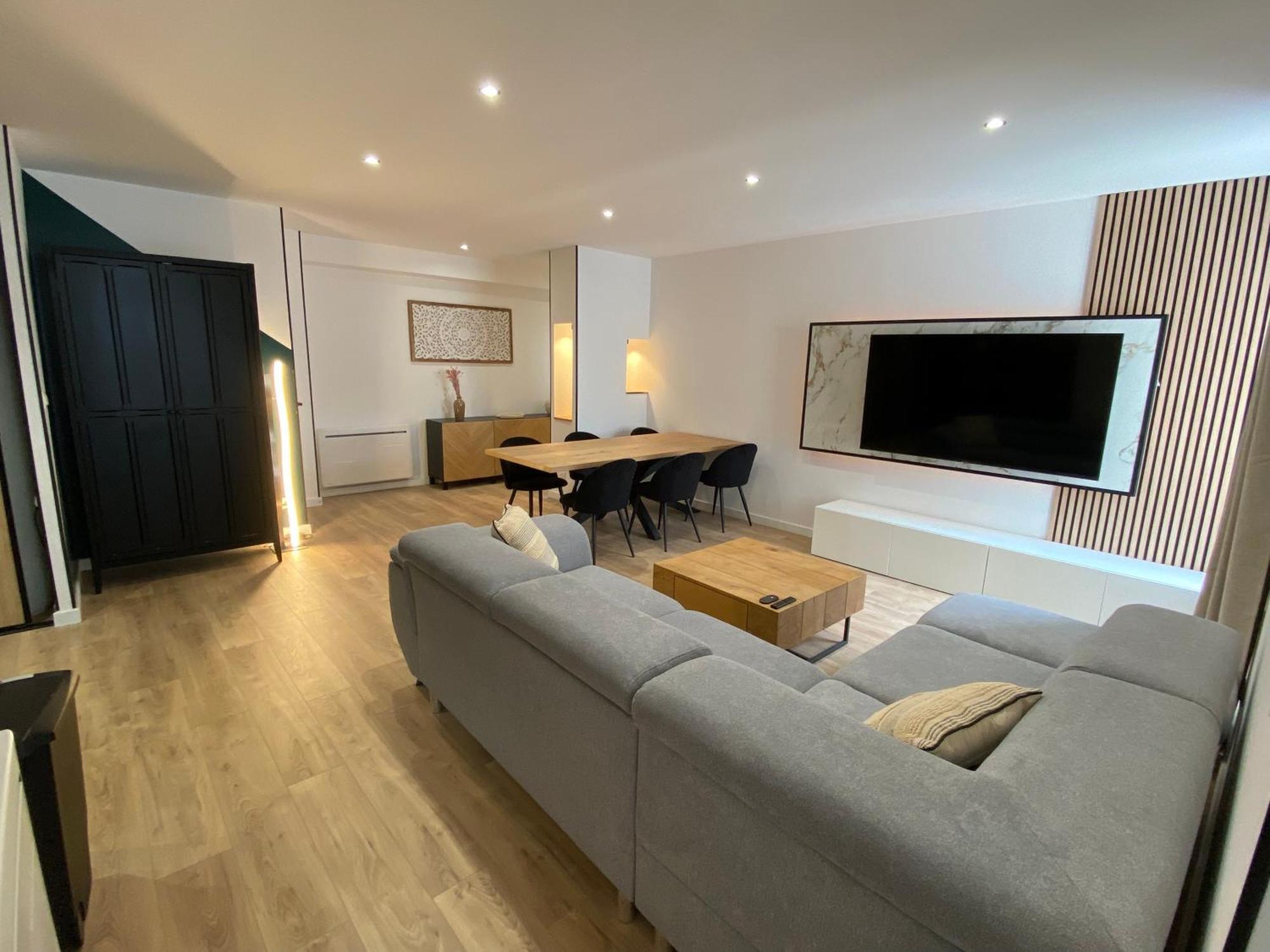 Madonna Elegance, Proche Sanctuaire, 95M2 Apartment Lourdes Ngoại thất bức ảnh
